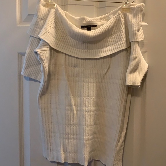 White off the shoulder ribbed top - Picture 1 of 2